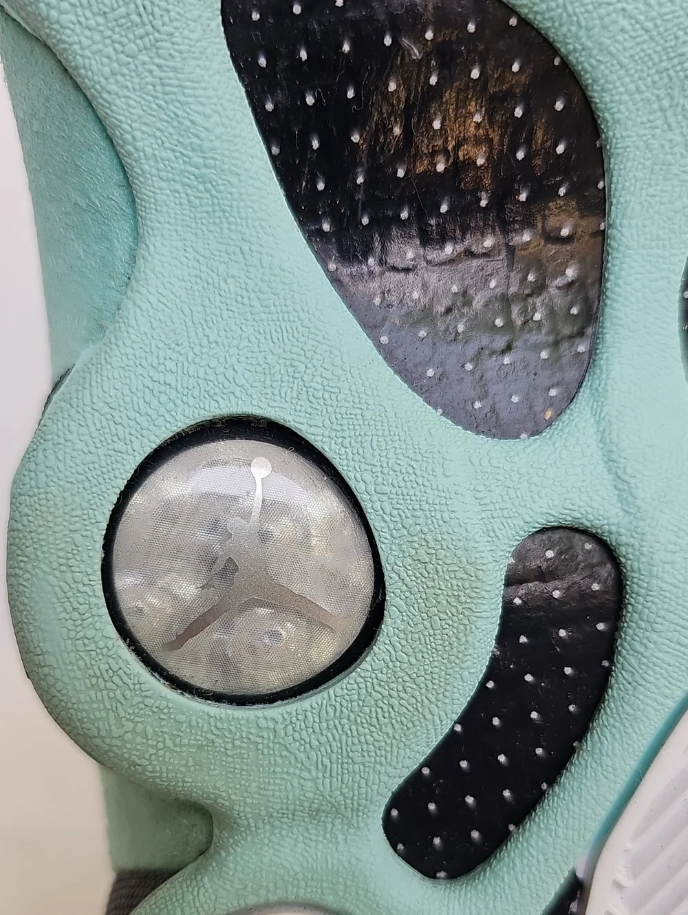 Jordan 13 Retro Island Green / Black Leather / Suede Size 9.5M